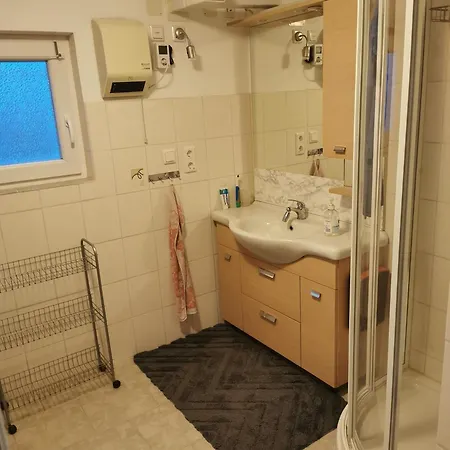 Stausee-bungalow 80, Eg